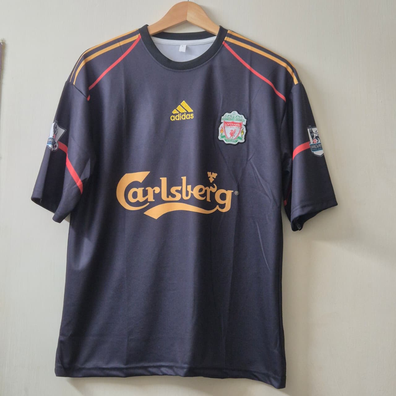 Liverpool 2009-10 Away Retro Jersey (GERRARD #8)