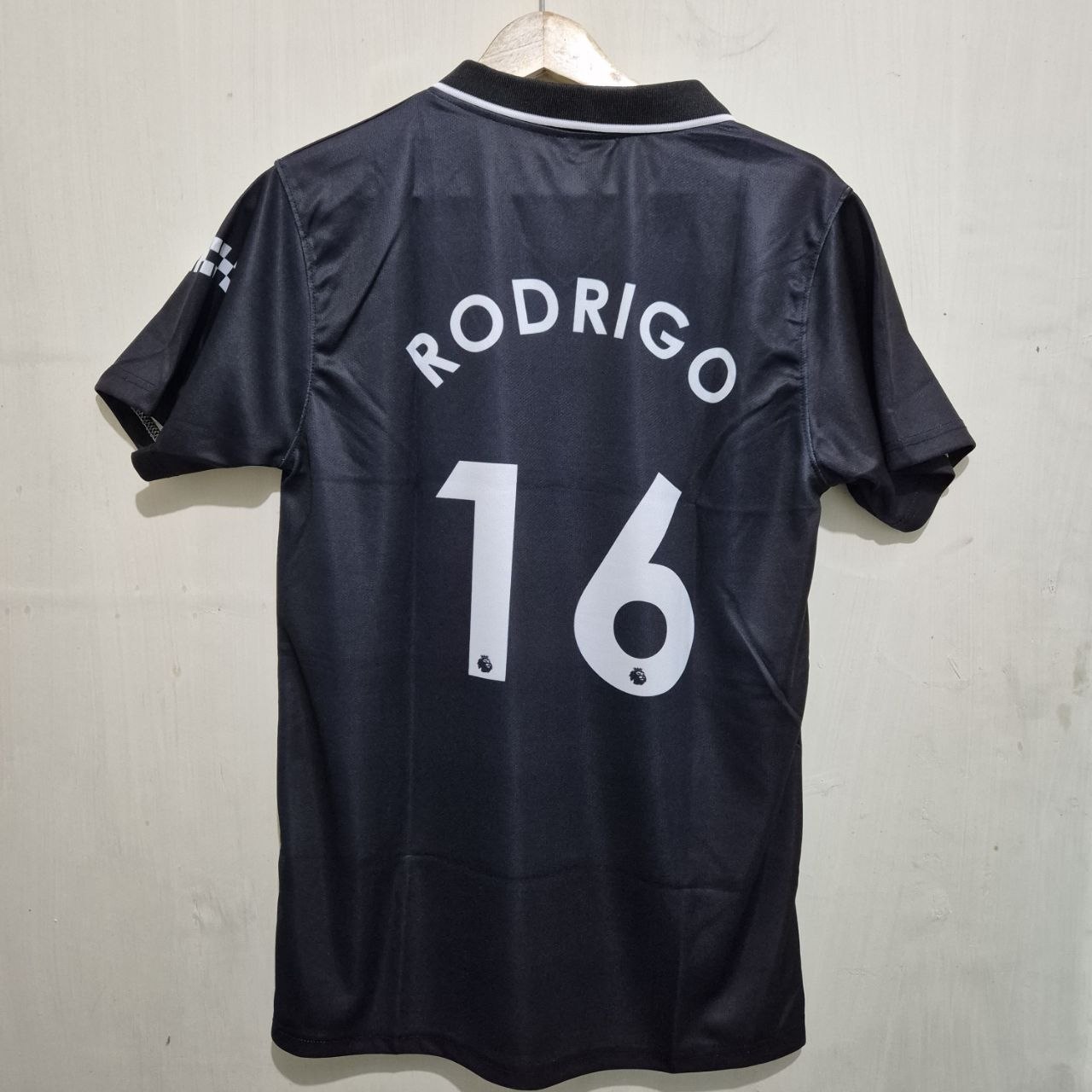 Rodrigo Man Utd Back Jersey